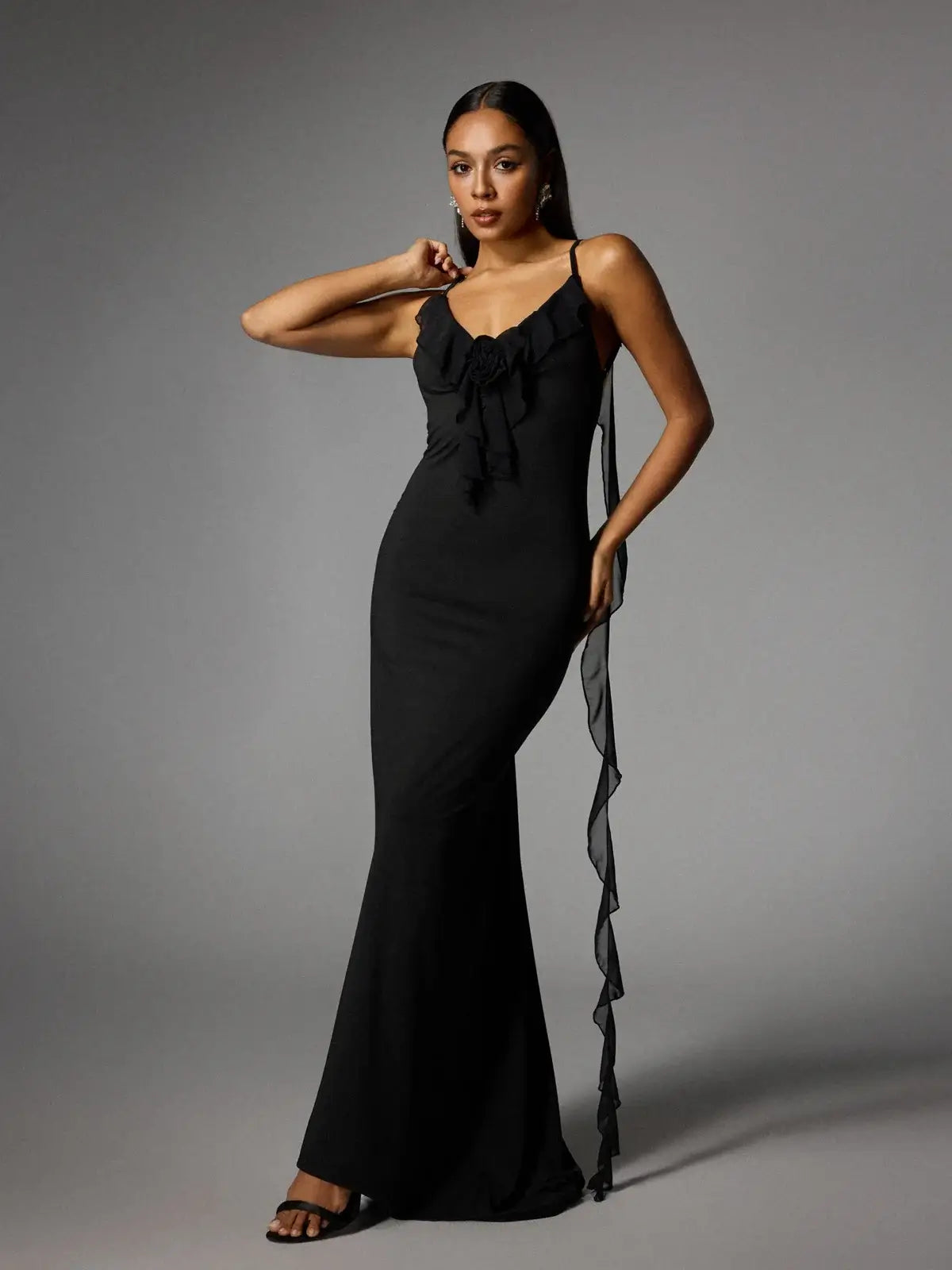 V Neck Backless Draped Dress - Rubia - Image 9
