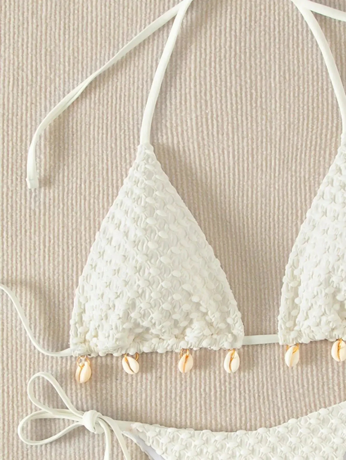 White Shell Design Bikinis Set - Hawaii - Image 4