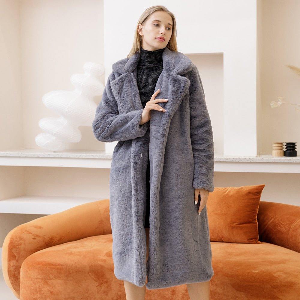 Luxury Women' Faux Fur Coat